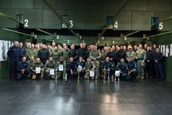 Zbiorowe zdjęcie z konkursu.