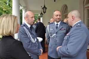 Rozmowy kuluarowe  w gronie polskiej Policji