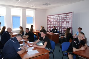 Uczestnicy w hali sportowej przy ul. Małachowskiego w Łodzi.