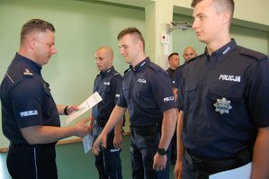 Uroczystość wręczania dyplomów przez Zastępcę Komendanta Wojewódzkiego Policji w Łodzi.