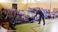 Spotkanie policjantów w Publicznej Szkole Podstawowej nr 2 w Radomsku