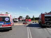 wypadek śmiertelny na obwodnicy Kleszczowa, powiat Bełchatów. Na msc. śmierć poniosło 2 motocyklistów
