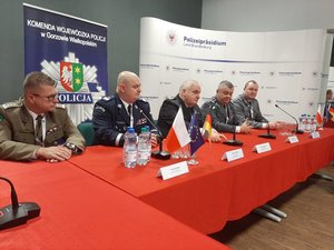 Konferencja prasowa z udziałem przedstawicieli polskiej i niemieckiej Policji oraz Straży Granicznej