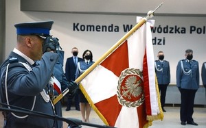 Poczet sztandarowy Komendy Wojewódzkiej Policji w Łodzi.