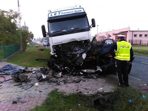 skutki wypadku drogowego w powiecie skierniewickim