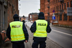 Policjanci biorący udział w zabezpieczeniu spotkania &quot;Bukaresztańskiej Dziewiątki&quot;