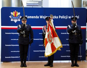 Sztandar Komendy Wojewódzkiej Policji w Łodzi.