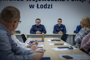 Zastępca Naczelnika Sztabu Policji Komendy Wojewódzkiej Policji w Łodzi wraz z kierownikiem Zespół ds. Obronnych i Zarządzania Kryzysowego 
 Sztabu Policji KWP w Łodzi.