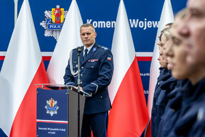 Komendant Wojewódzki Policji przemawia.