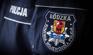 Naszywka na ubranie z logo KWP w Łodzi.