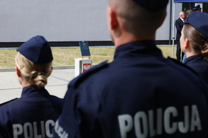Policjanci w trakcie uroczystości.