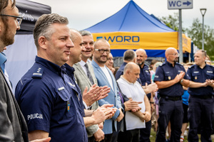Goście honorowi podczas otwarcia wydarzenia