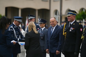 Odznaczeni goście w trakcie uroczystości.