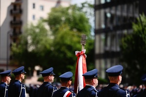 Policjanci w trakcie uroczystości.