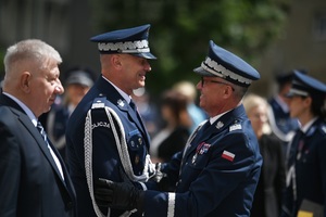 Policjanci w trakcie uroczystości.