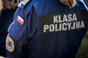 Uczniowie podczas uroczystości.