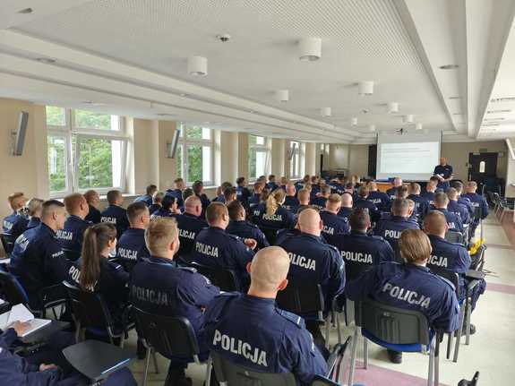 Uczestnicy kursu w trakcie rozpoczęcia szkolenia.