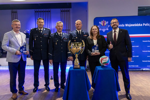 Pamiątkowe zdjęcia uczestników turnieju.