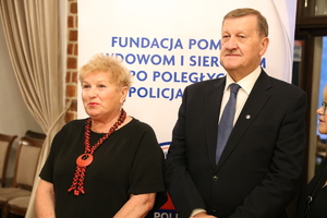 Prezes fundacji w trakcie przemowy.