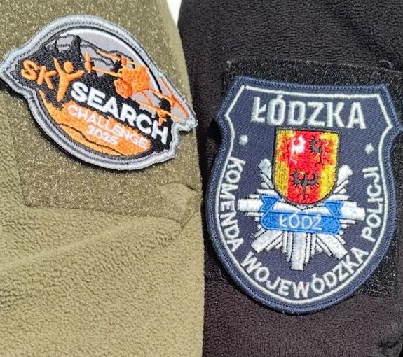 Emblematy służb.
