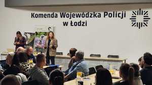 Szkolenie dla policjantów o ochronie zwierząt.