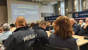 Szkolenie dla policjantów o ochronie zwierząt.
