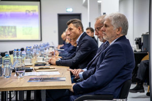 Zaproszeni goście na spotkaniu.