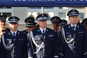 Komendanci w trakcie uroczystości.