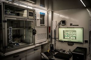 Mobilna platforma kryminalistyczna -wnętrze.