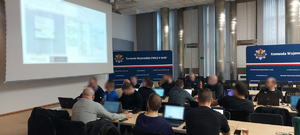 Funkcjonariusze podczas szkolenia.