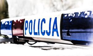 Napis policja na radiowozie