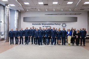 Komendanci, kadra kierownicza, mianowani oficerowie.