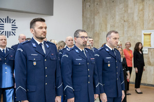 Mianowani oficerowie Policji.