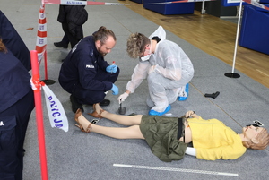 Zajęcia z policjantami na ,,miejscu zdarzenia"