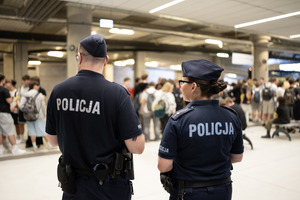 Funkcjonariusze Policji podczas ćwiczeń "Dworzec 2026".