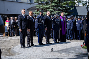 Zaproszeni goście na wspólnym zdjęciu.