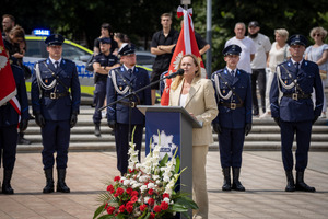 Zaproszony gość podczas przemówienia.