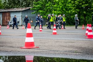 Policjanci podczas konkurencji