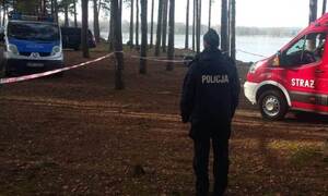 Policjanci na miejscu zdarzenia.