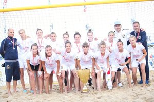 zawodniczki podczas Pucharu Polski w beach soccerze.