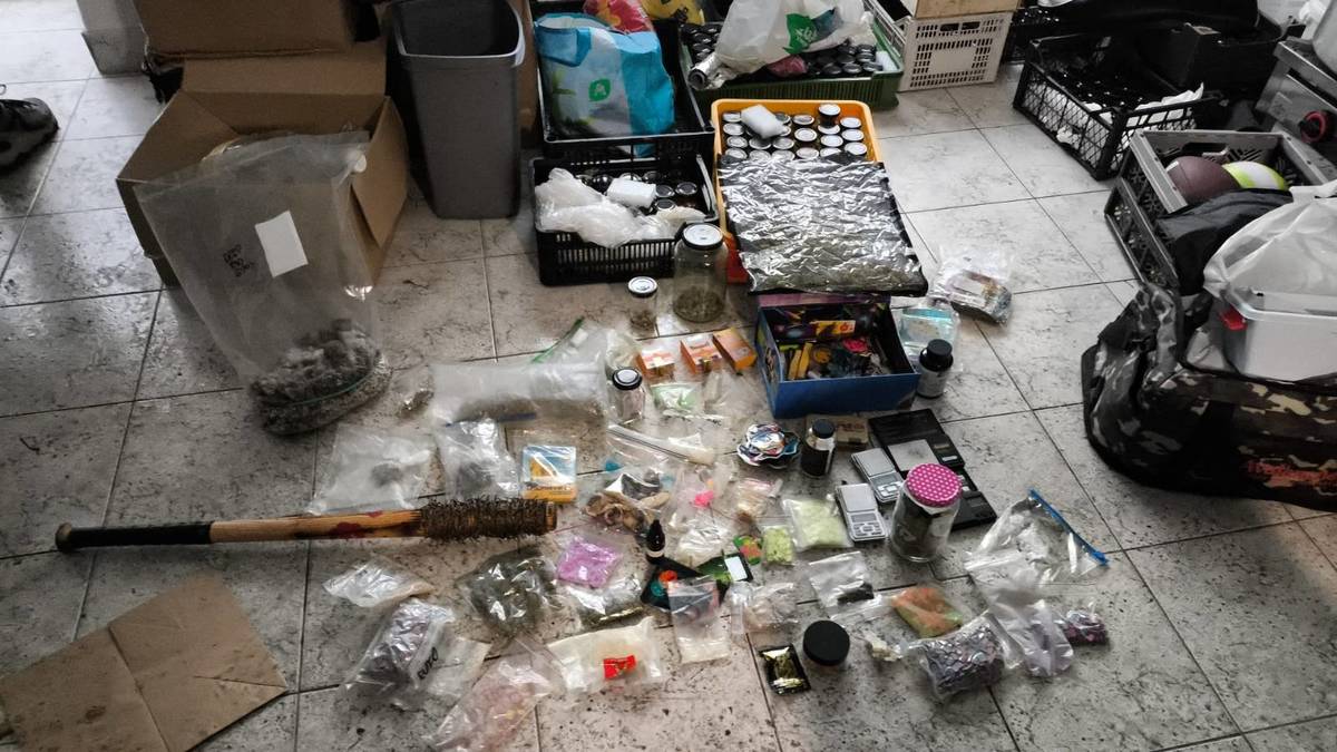 Wpadli na gorącym uczynku transakcji narkotykowej