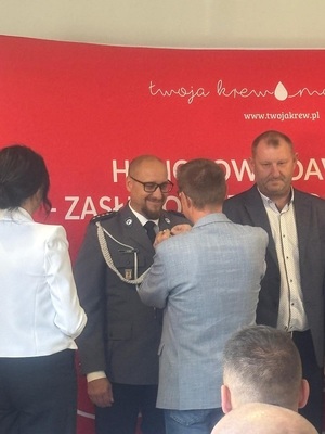 Wręczenie odznak Honorowy dawca Krwi - Zasłużony dla Zdrowia Narodu.