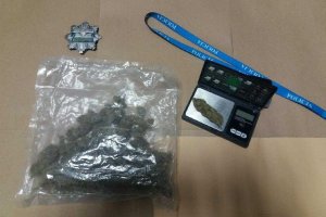 torba foliowa a w niej ponad 70 gramów marihuany
