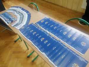 ulotki informacyjne dotyczące doboru do służby w Policji