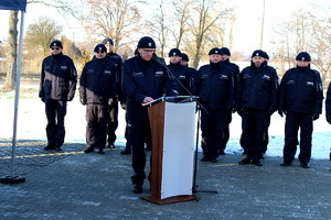 Komendant Miejski Policji w Piotrkowie Trybunalskim podczas przemówienia
