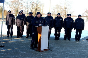 Zastępca Komendanta Wojewódzkiego Policji w Łodzi podczas przemówienia
