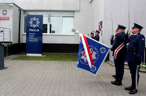 Uroczystość odsłonięcia tablicy upamiętniającej funkcjonariuszy Policji Państwowej II RP - ofiar sowieckich i niemieckich represji.