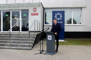 Uroczystość odsłonięcia tablicy upamiętniającej funkcjonariuszy Policji Państwowej II RP - ofiar sowieckich i niemieckich represji.