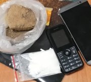 Zabezpieczone narkotyki i telefony