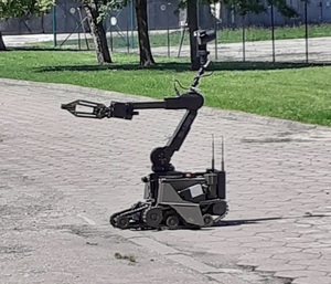 Samobieżny robot policyjny.